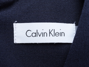 Calvin Klein Ķ Ŭ V ̺ ָ ǽ