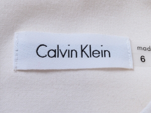 Calvin Klein Ķ Ŭ  ̽Ʈ ÷ ǽ
