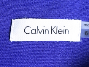 Calvin Klein Ķ Ŭ  ÷ Ʈ ǽ